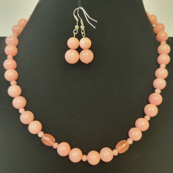 Pink Quartz Beaded Set Of Jewelry Necklace And Earrings - Picture 1 of 6